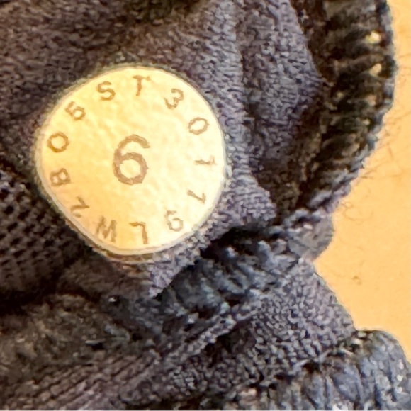 Lululemon Free To Be Serene High Neck Sports Bra Blue and Pink Size 6 - Picture 5 of 6